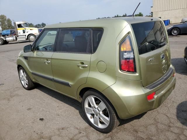 2011 KIA Soul +