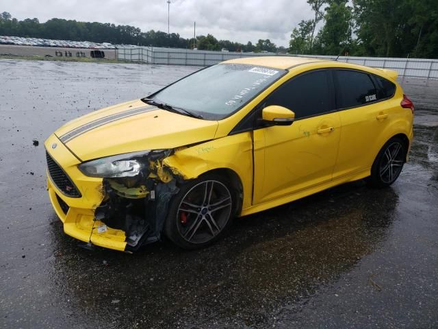 2017 Ford Focus ST