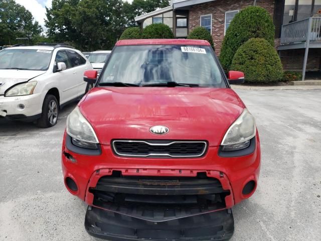 2013 KIA Soul +