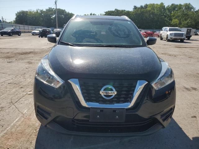 2019 Nissan Kicks S