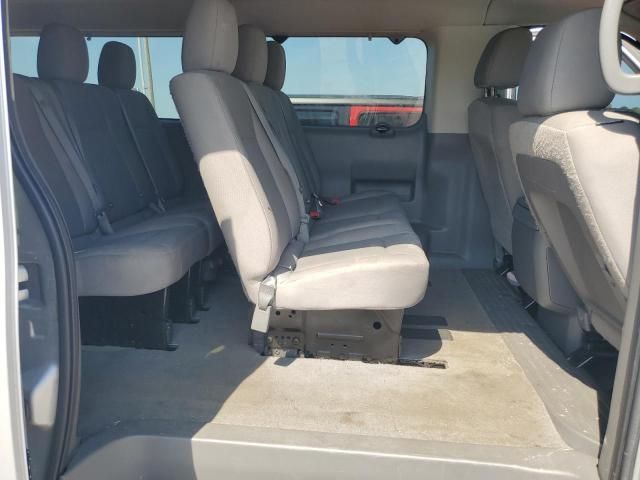 2015 Nissan NV 3500 S