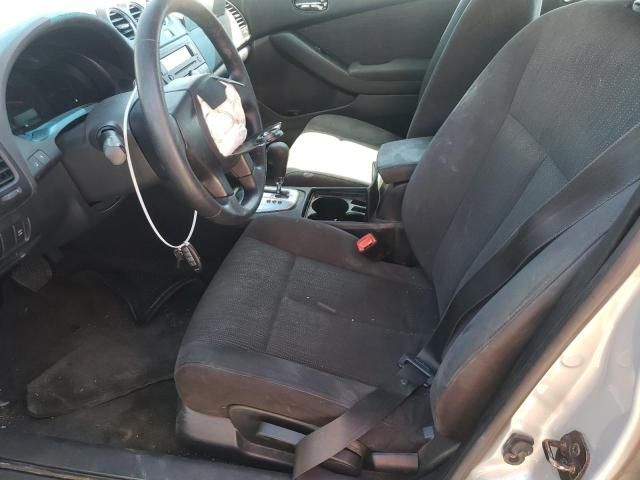 2010 Nissan Altima Base