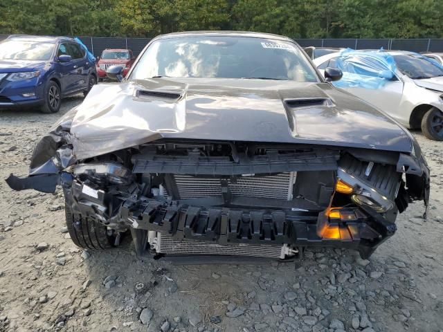 2015 Dodge Challenger SXT Plus