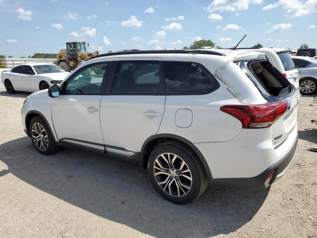 2016 Mitsubishi Outlander SE