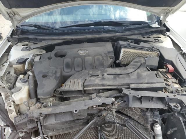 2010 Nissan Altima Base