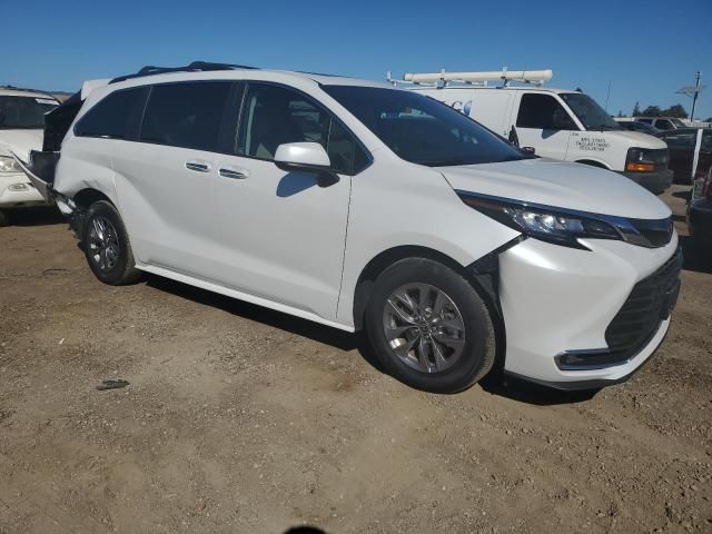 2023 Toyota Sienna XLE