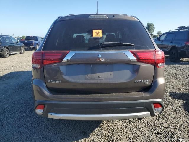 2016 Mitsubishi Outlander SE