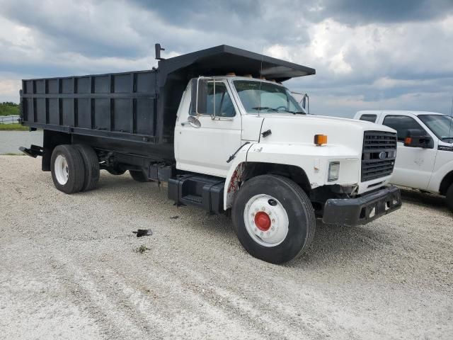 1992 Ford F700 F