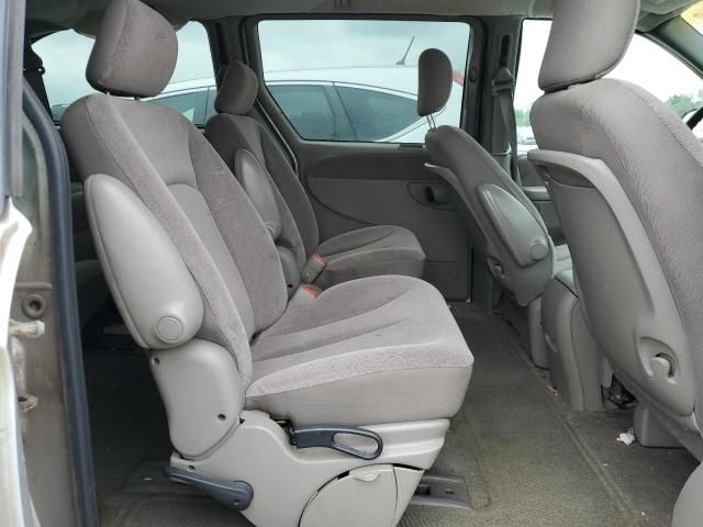 2001 Chrysler Town & Country LX