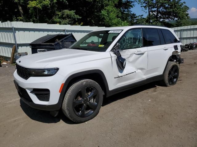 2023 Jeep Grand Cherokee Laredo