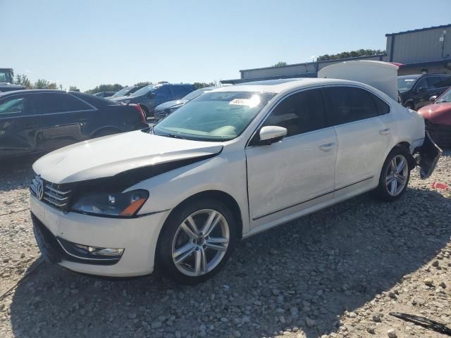 2012 Volkswagen Passat SEL