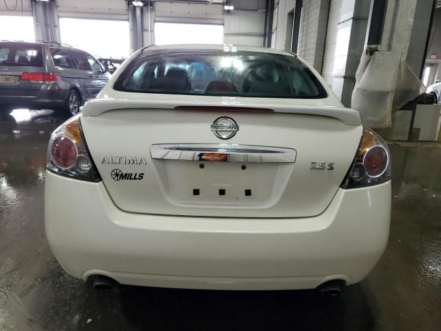 2010 Nissan Altima Base