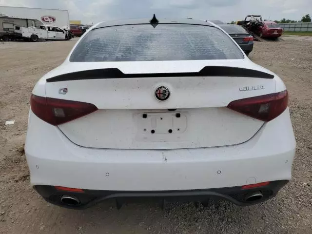 2018 Alfa Romeo Giulia TI