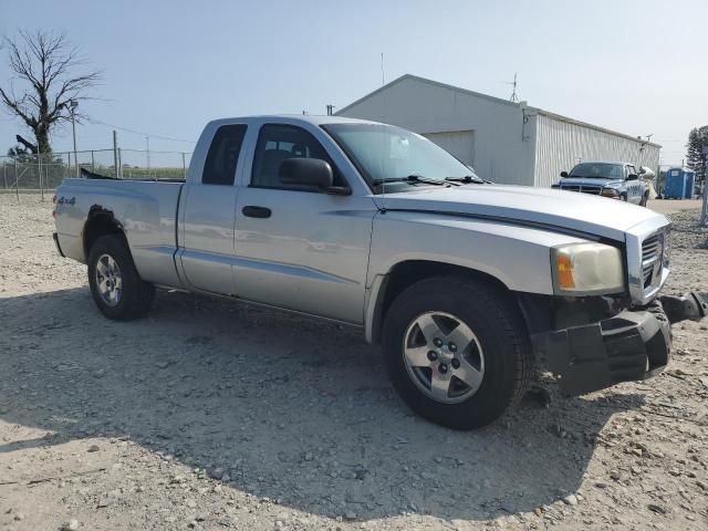 2005 Dodge Dakota SLT