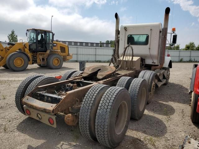 2009 Kenworth Construction T800