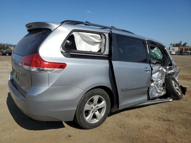 2014 Toyota Sienna LE