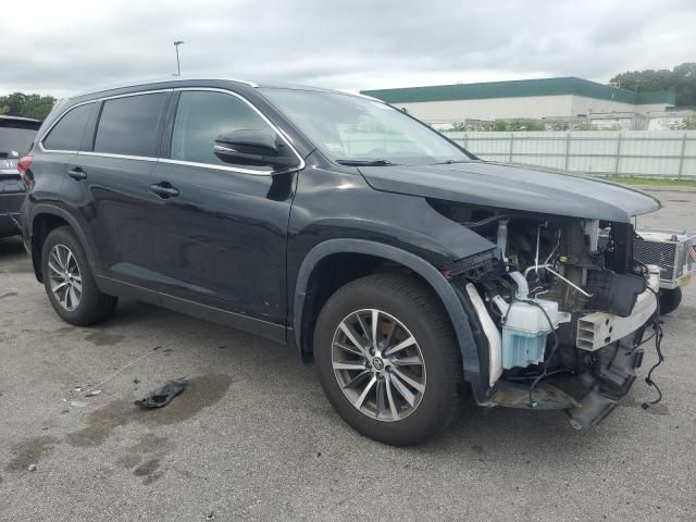 2019 Toyota Highlander SE