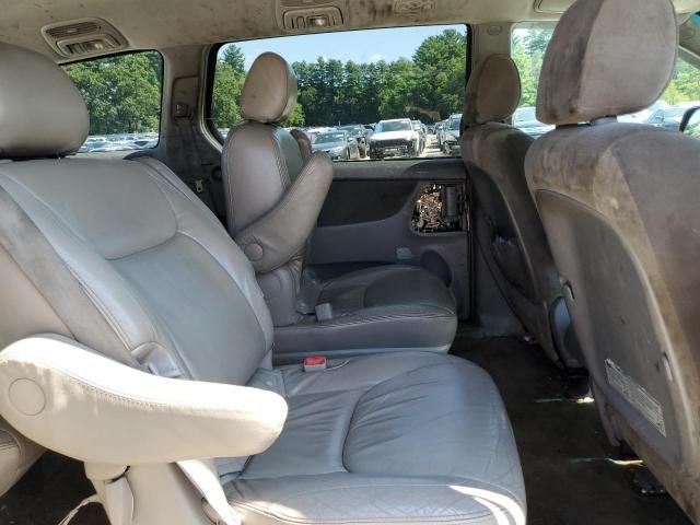 2005 Toyota Sienna LE