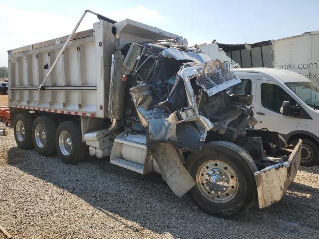 2000 Peterbilt 379