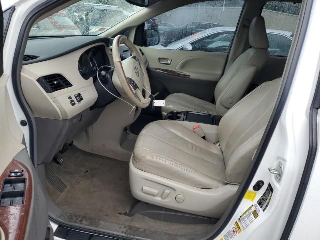 2011 Toyota Sienna XLE