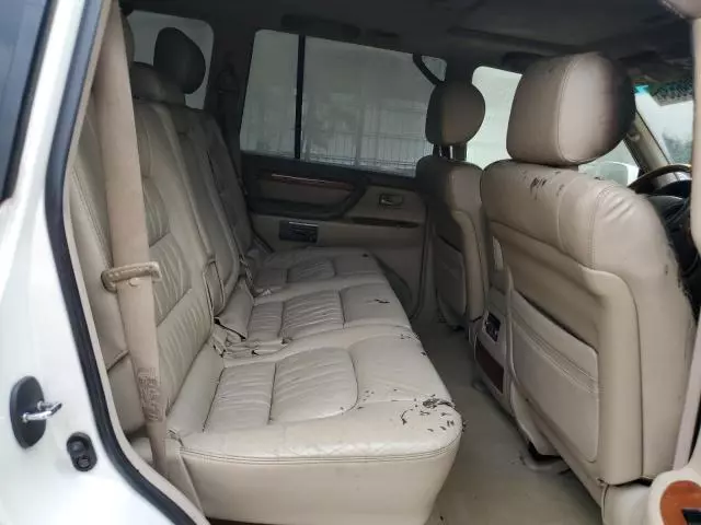 2004 Lexus LX 470