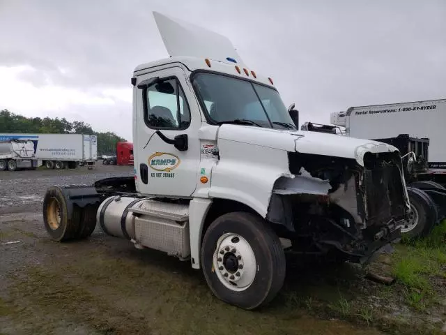 2019 Freightliner Cascadia 125