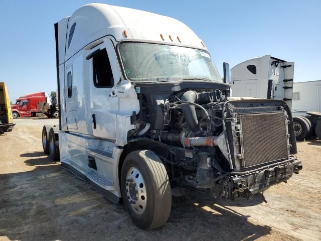 2022 Freightliner Cascadia 126