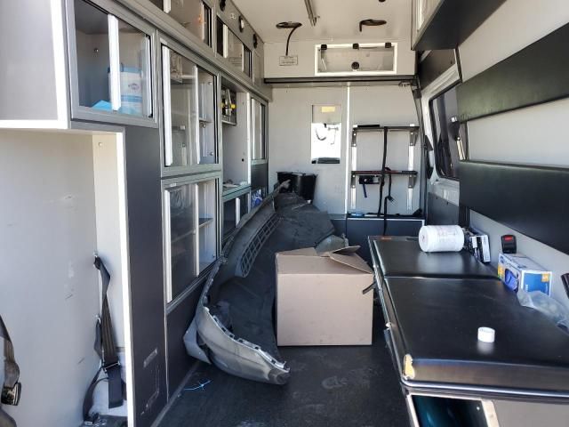 2014 Mercedes-Benz Sprinter 2500