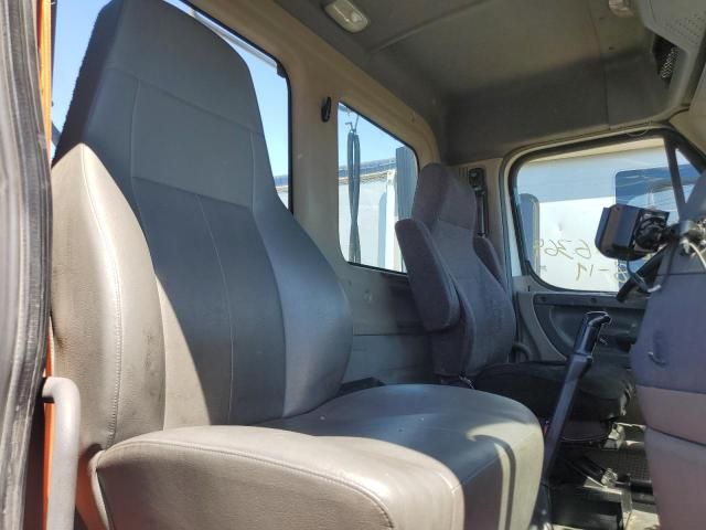 2013 Freightliner Cascadia 113