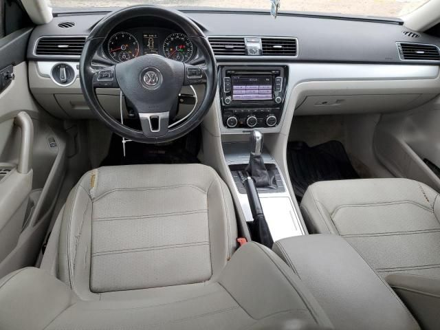 2012 Volkswagen Passat SE