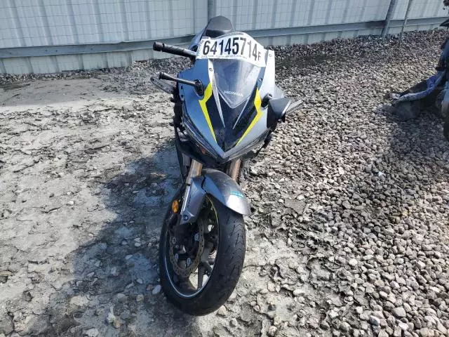 2023 Honda CBR500 RA