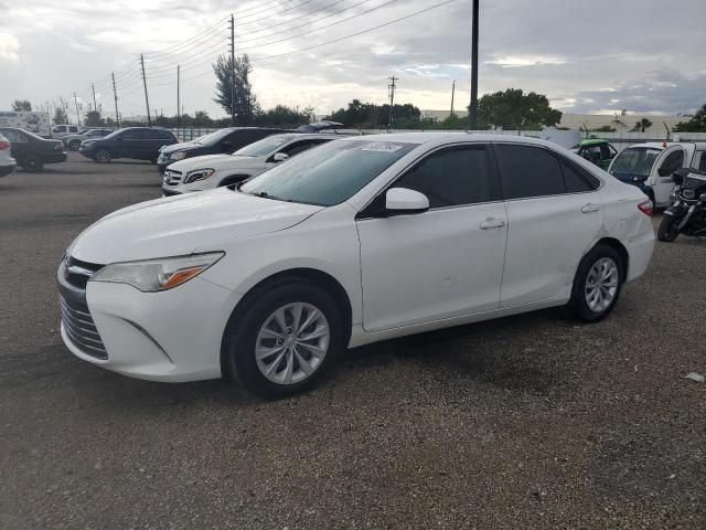 2016 Toyota Camry LE