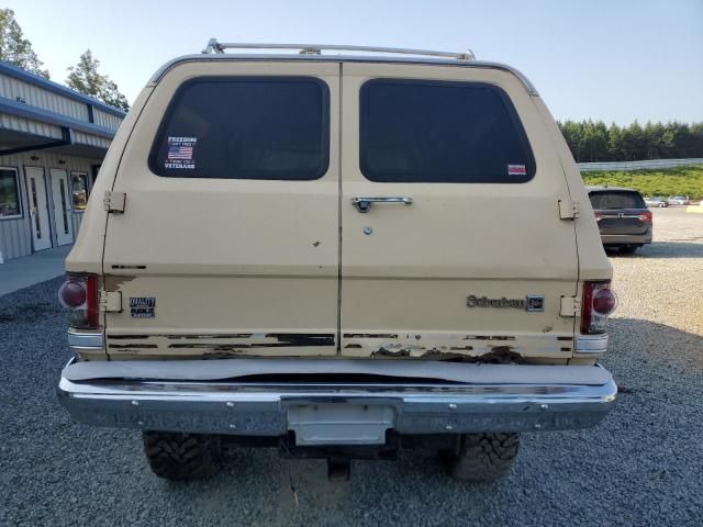 1988 Chevrolet Suburban V10