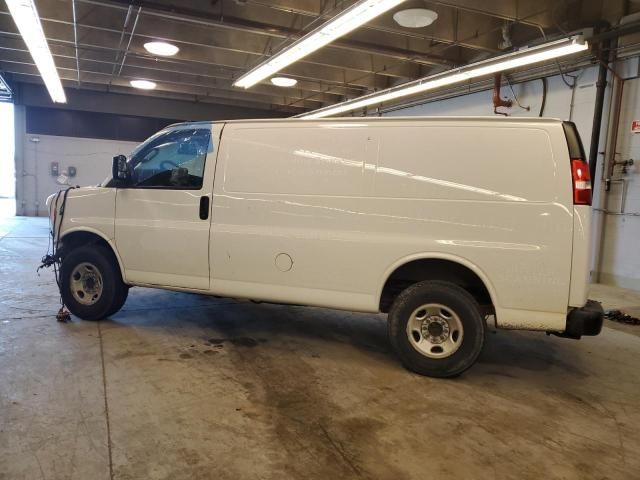 2020 Chevrolet Express G2500