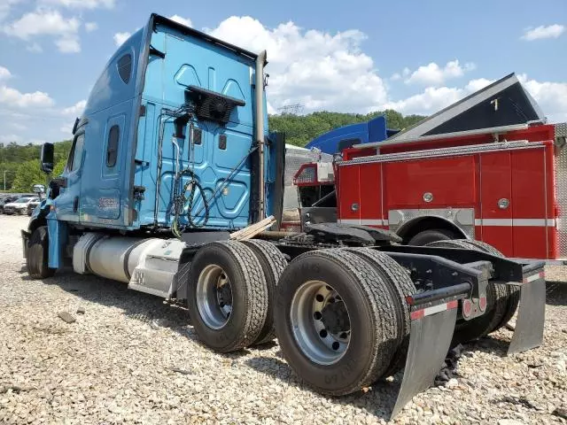 2015 Freightliner Cascadia 125