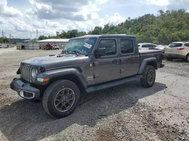 2022 Jeep Gladiator Overland