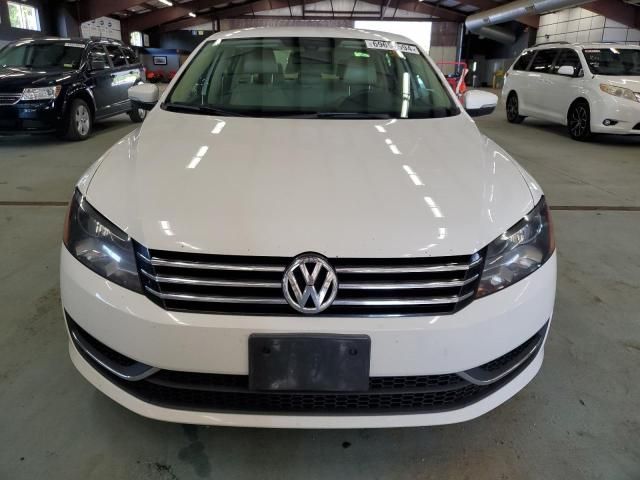 2013 Volkswagen Passat S