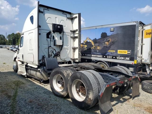 2019 Freightliner Cascadia 126