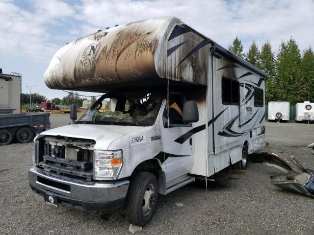 2019 Ford Econoline E450 Super Duty Cutaway Van