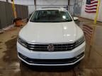 2016 Volkswagen Passat SE