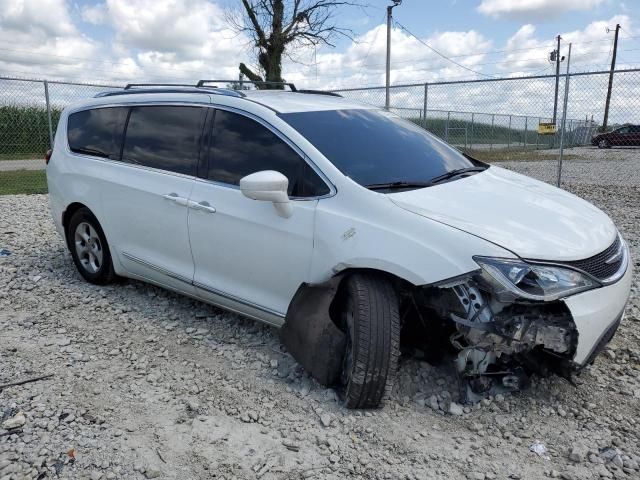 2017 Chrysler Pacifica Touring L Plus