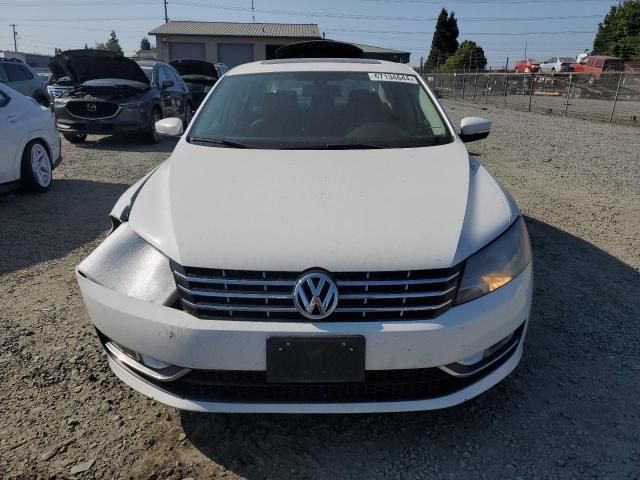 2013 Volkswagen Passat SEL