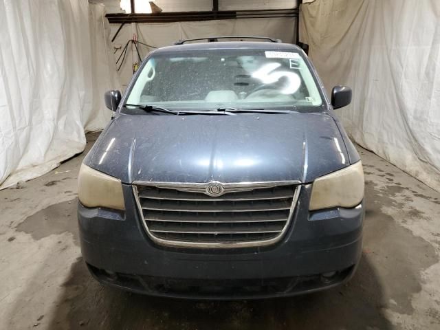 2009 Chrysler Town & Country Touring