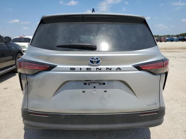 2022 Toyota Sienna XLE