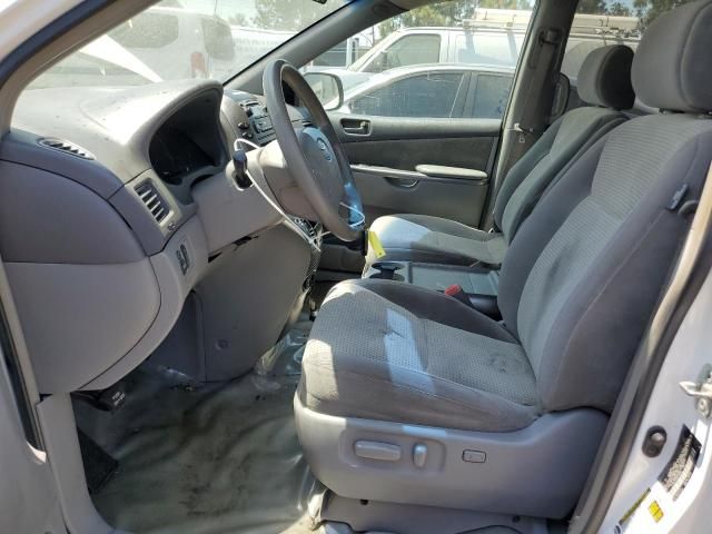 2008 Toyota Sienna CE