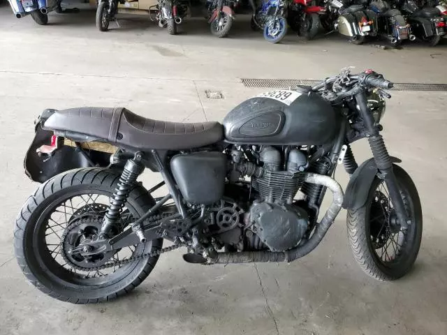 2015 Triumph Thruxton