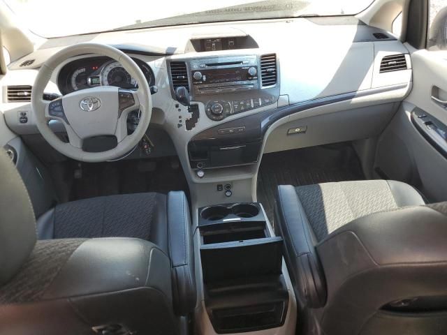 2011 Toyota Sienna Sport