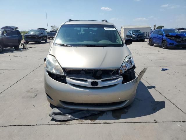 2010 Toyota Sienna CE