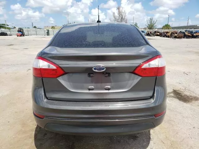 2018 Ford Fiesta SE