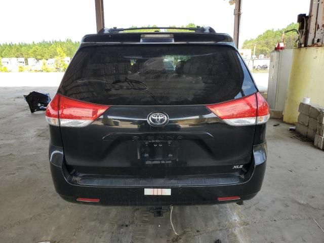 2013 Toyota Sienna XLE